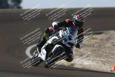 media/Nov-02-2025-Lets Ride (Sun) [[f7a3caa734]]/B Group/1220pm (Turn 2 Outside)/